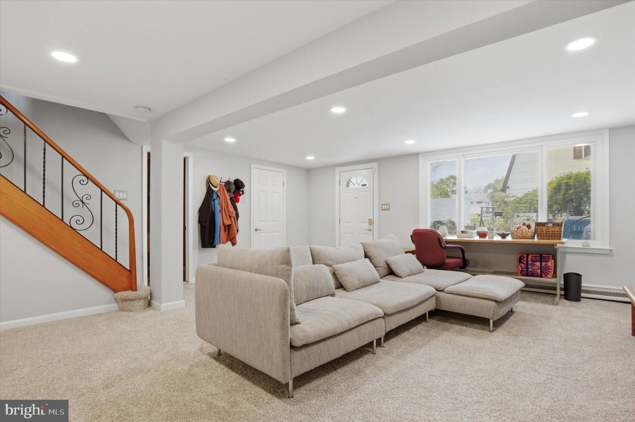 3386 Bristol Road Chalfont, PA 18914 - Photo 22 of 35 Inviting space with natural light.