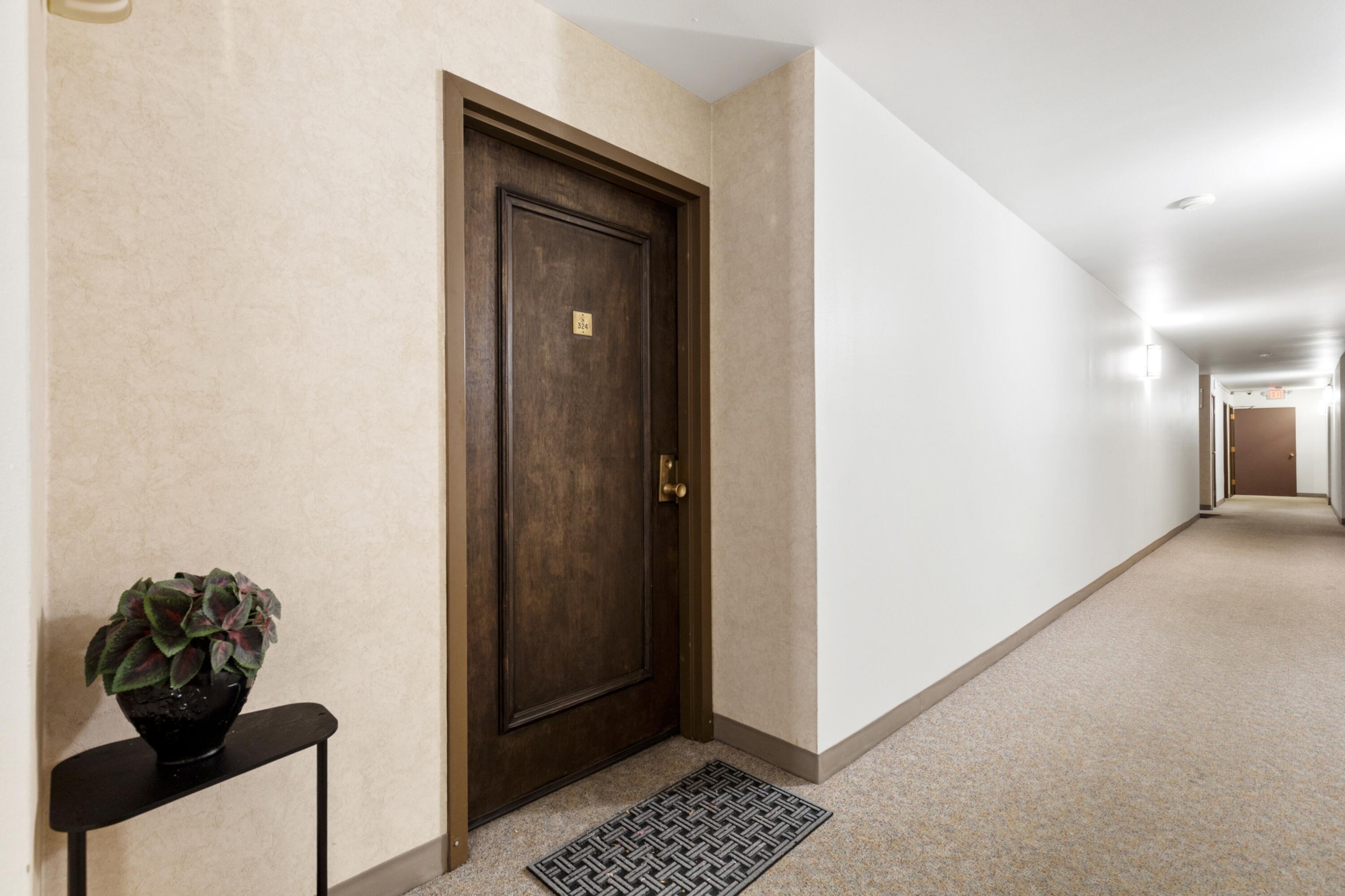 5253 North Lovers Lane Road, Unit 324 Milwaukee, WI 53225 - Photo 20 of 24 Interior