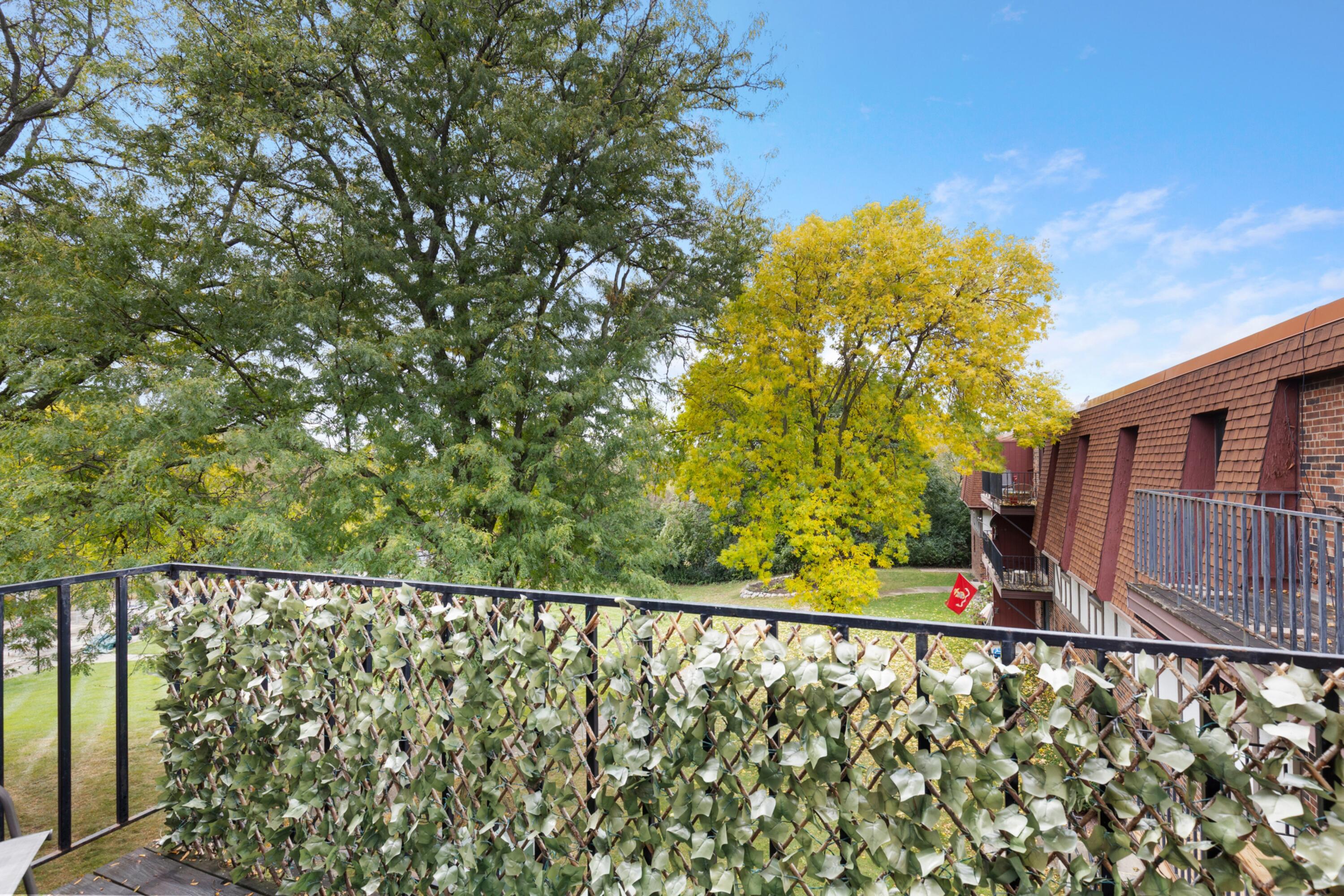 5253 North Lovers Lane Road, Unit 324 Milwaukee, WI 53225 - Photo 23 of 24 Exterior