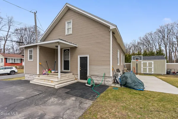 $349,900 | 3220 Balltown Road, Schenectady, NY 12304