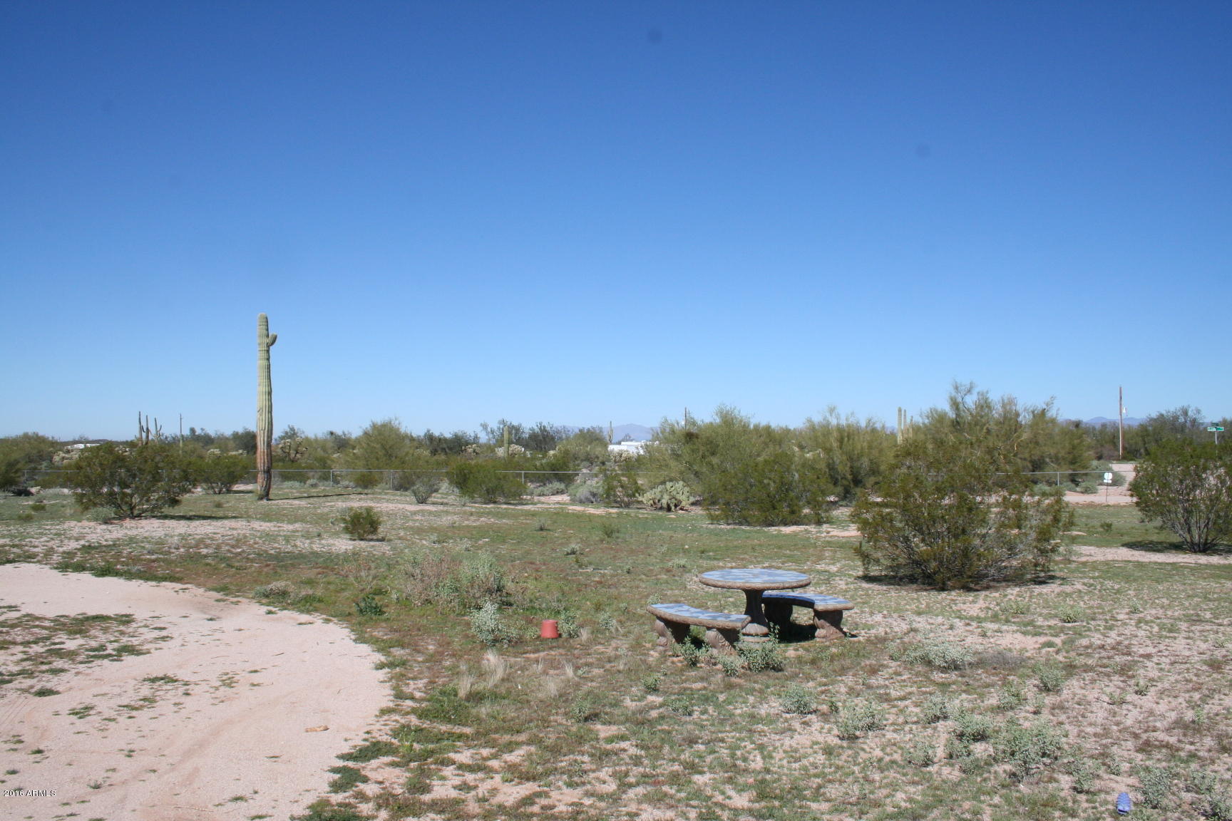 12620 North Hexcel Road Florence, AZ 85132 - Photo 5 of 48 front yard2