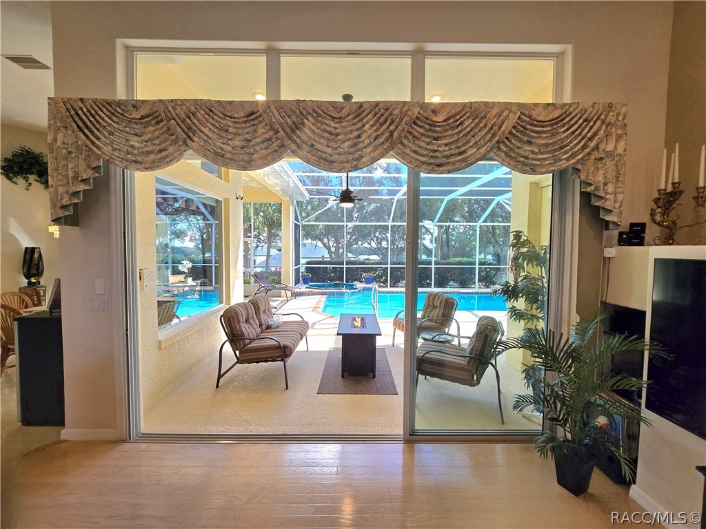 306 West Redsox Path Hernando, FL 34442 - Photo 8 of 44