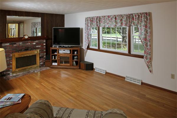 12 Woodbine Road Marshfield, MA 02050 - Photo 4 of 14 Gallery Image 4
