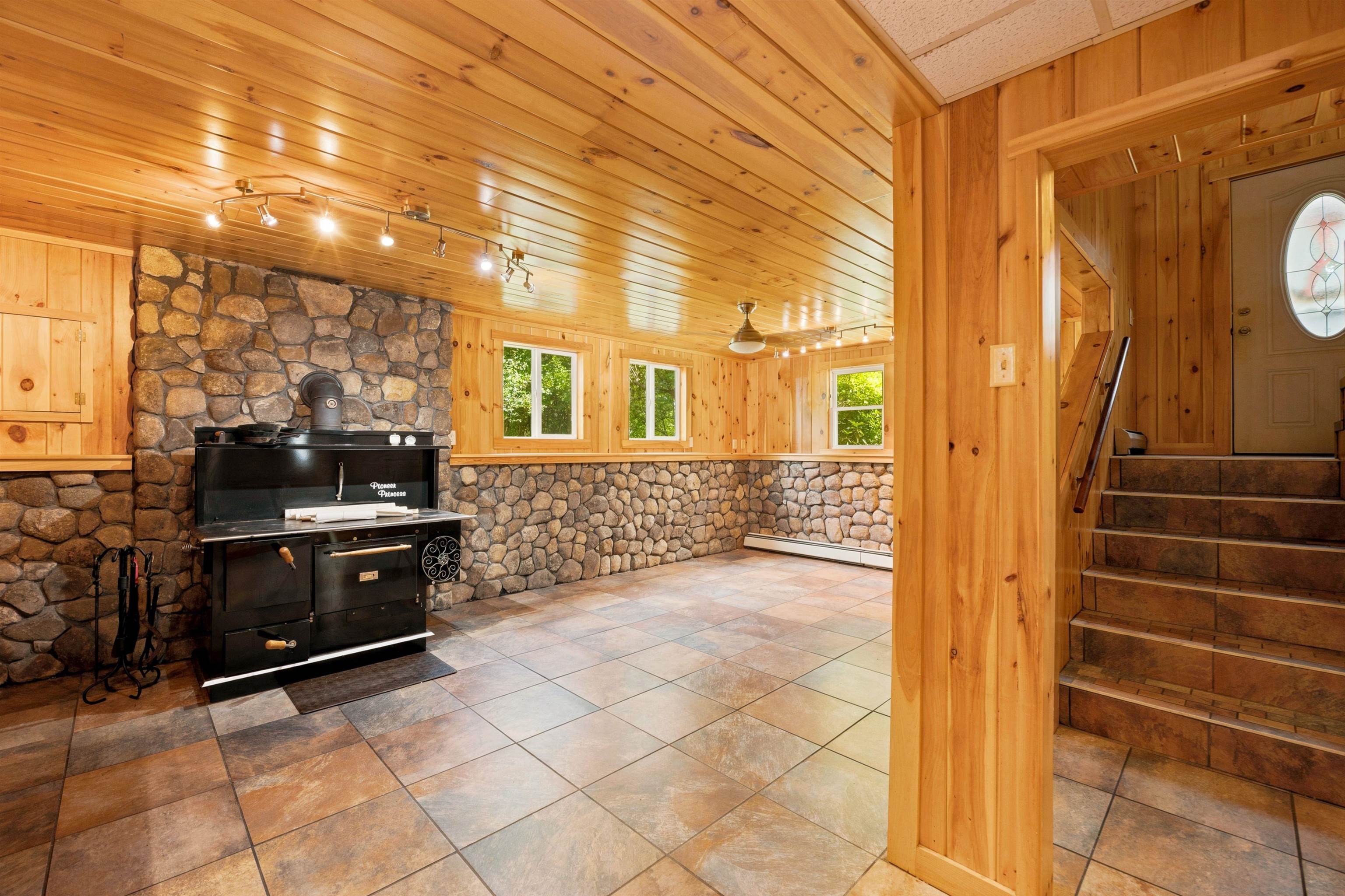 153 Brook Road Sanbornton, NH 03269 - Photo 11 of 60 Gallery Image 11