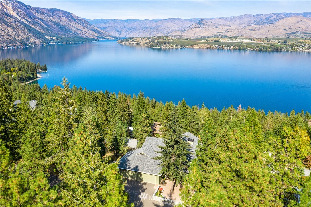 7540 Chelan Ridge Road Chelan, WA 98816 - Photo 2 of 31 Gallery Image 2