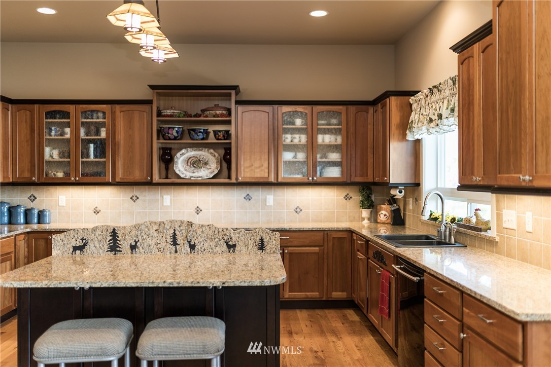 7540 Chelan Ridge Road Chelan, WA 98816 - Photo 11 of 31 Gallery Image 11