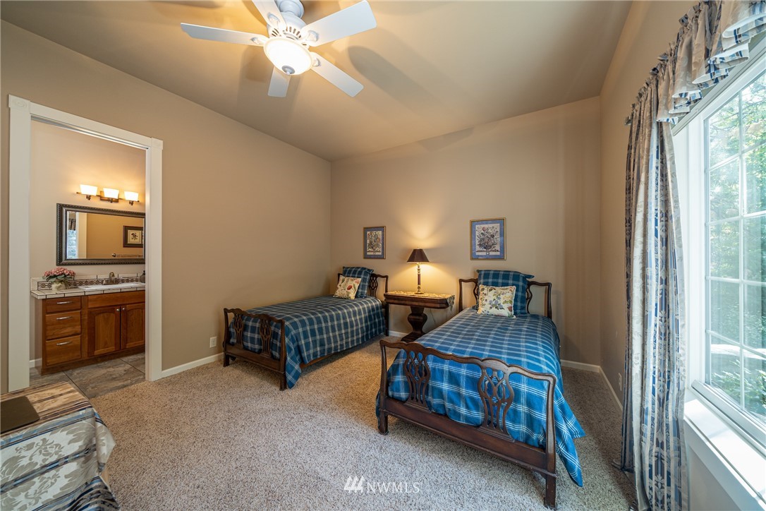 7540 Chelan Ridge Road Chelan, WA 98816 - Photo 18 of 31 Gallery Image 18