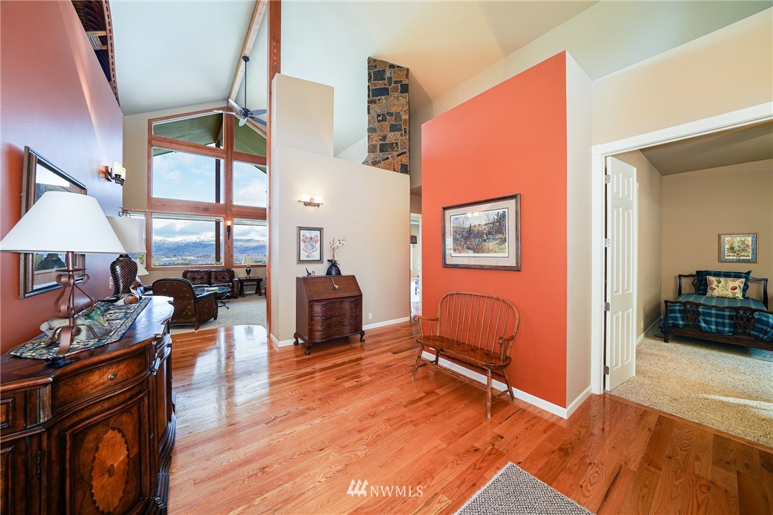 7540 Chelan Ridge Road Chelan, WA 98816 - Photo 7 of 31 Gallery Image 7