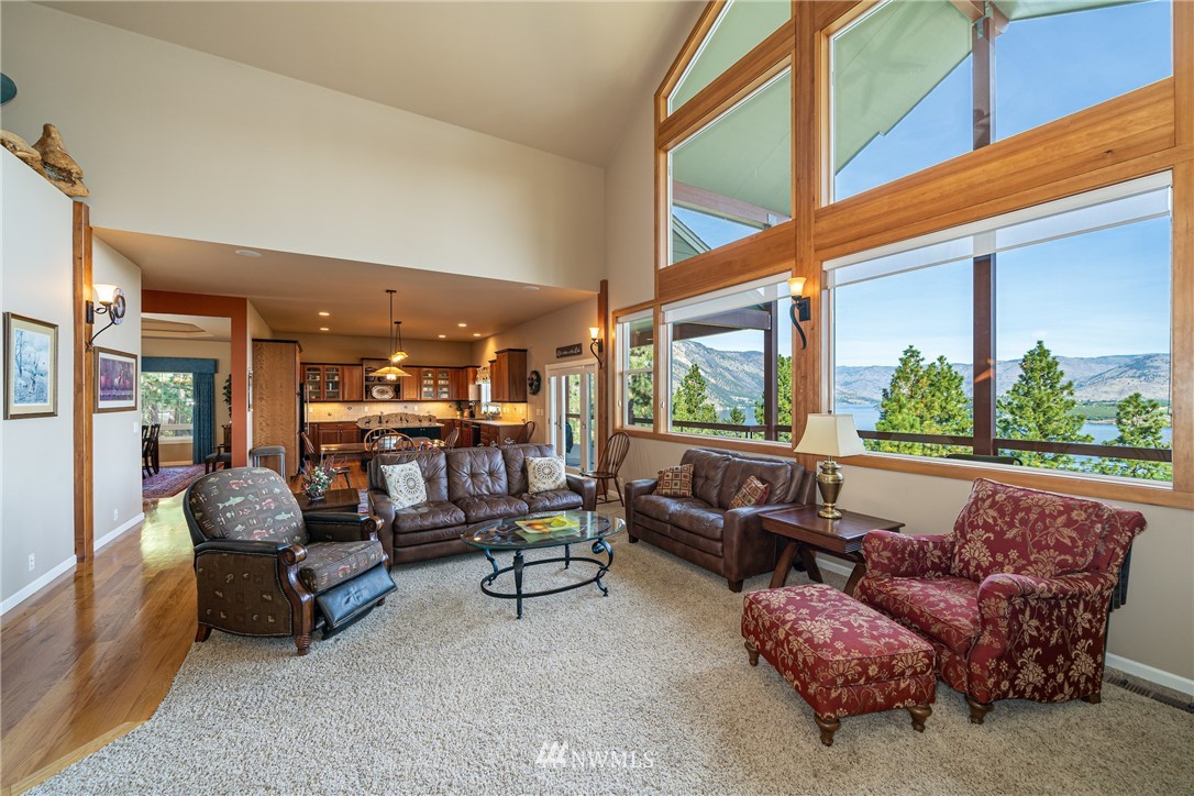7540 Chelan Ridge Road Chelan, WA 98816 - Photo 8 of 31 Gallery Image 8