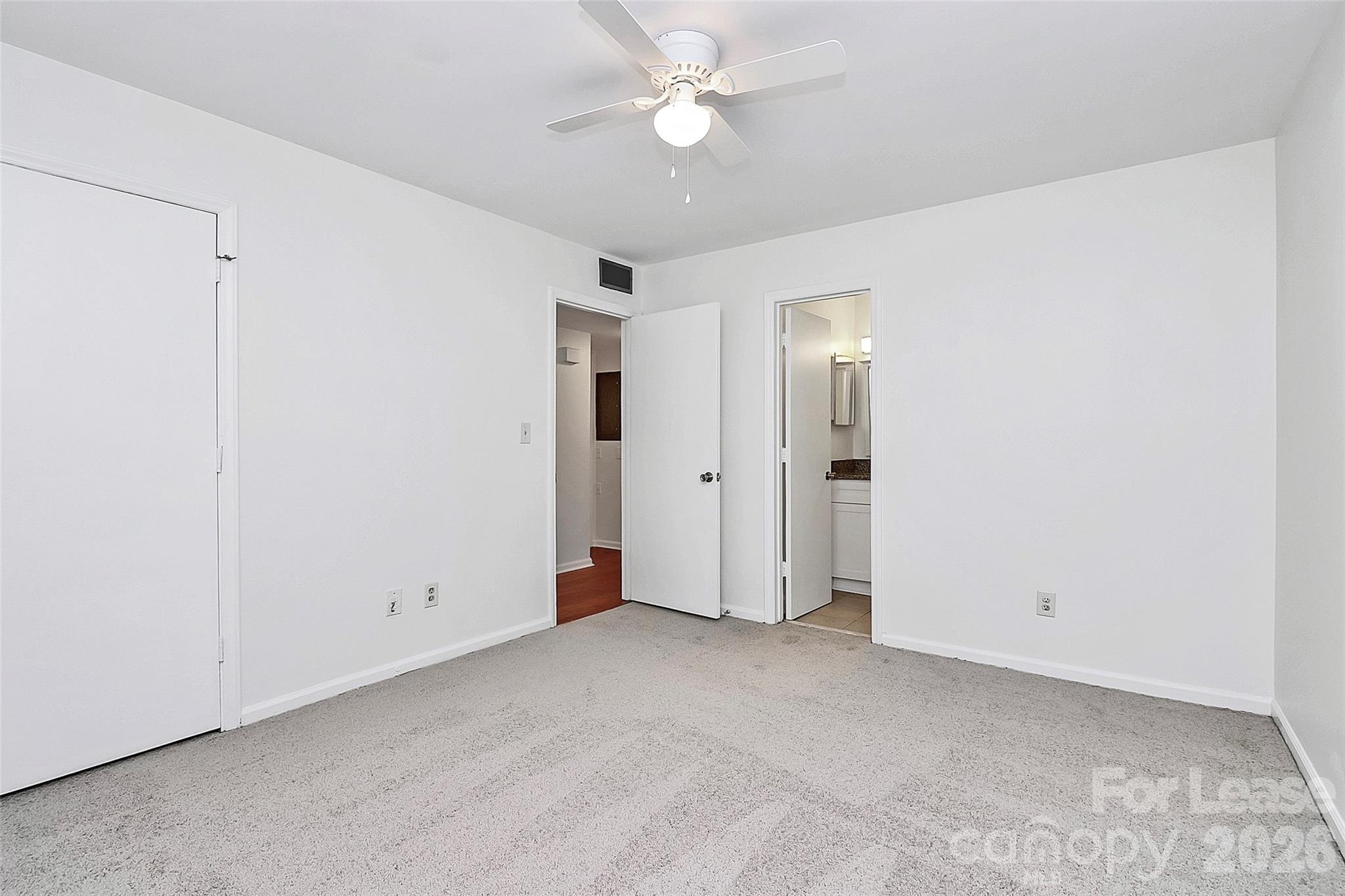 430 Queens Road, Unit 711 Charlotte, NC 28204 - Photo 18 of 20 a view of an empty room