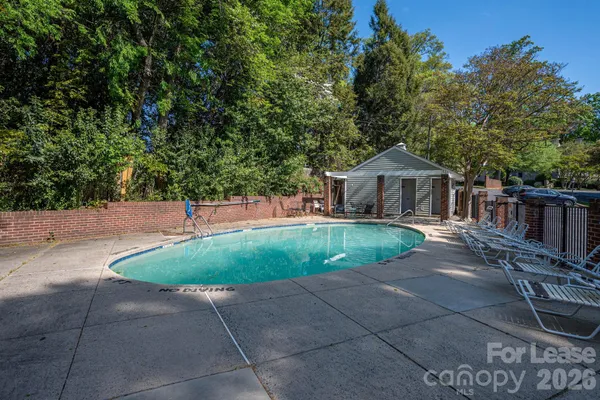 $1,695 | 430 Queens Road, Unit 711, Charlotte, NC 28204