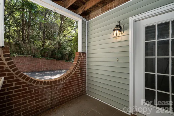 $1,695 | 430 Queens Road, Unit 711, Charlotte, NC 28204