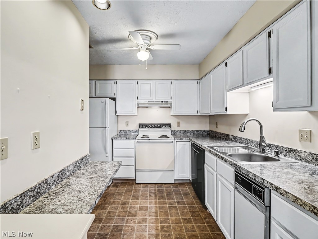 1207 West River Road North, Unit D3 Elyria, OH 44035 - Photo 12 of 32