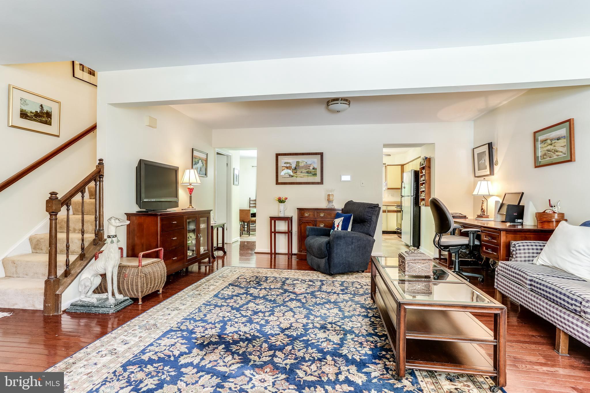 4828 Hawksbury Road Baltimore, MD 21208 - Photo 5 of 30 Living Room