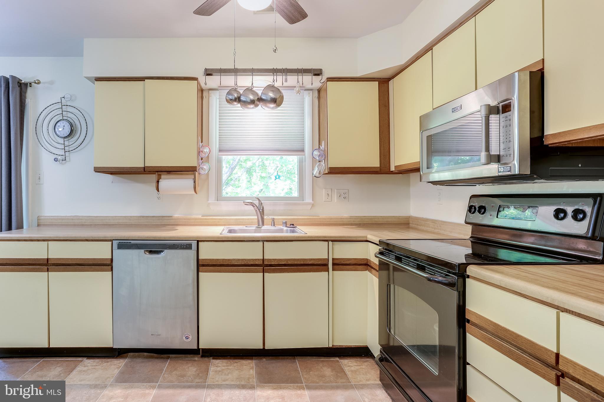 4828 Hawksbury Road Baltimore, MD 21208 - Photo 7 of 30 Kitchen
