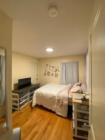 $2,200 | 29-31 Fayette Street, Unit 2, Newton, MA 02458