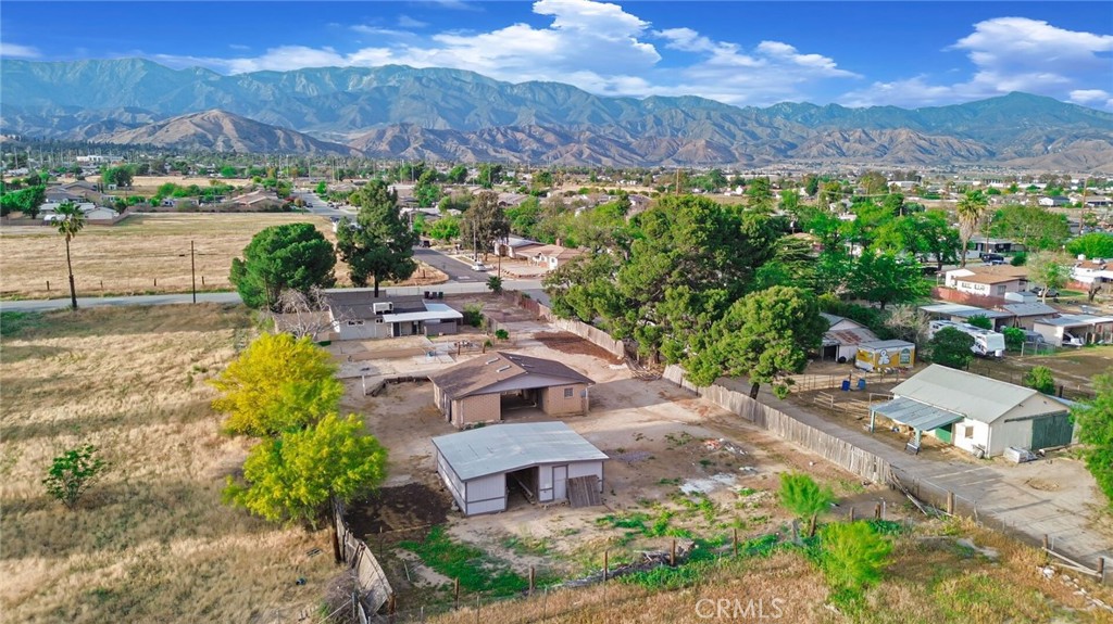 582 Wesley Street Banning, CA 92220 - Photo 43 of 49 a view of a city with a lake
