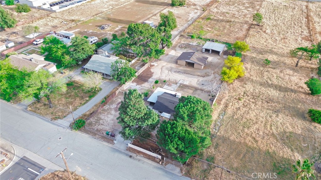 582 Wesley Street Banning, CA 92220 - Photo 47 of 49 an aerial view of a yard