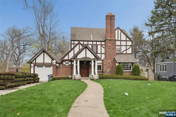 $2,300,000 | 86 Crescent Avenue, Passaic, NJ 07055