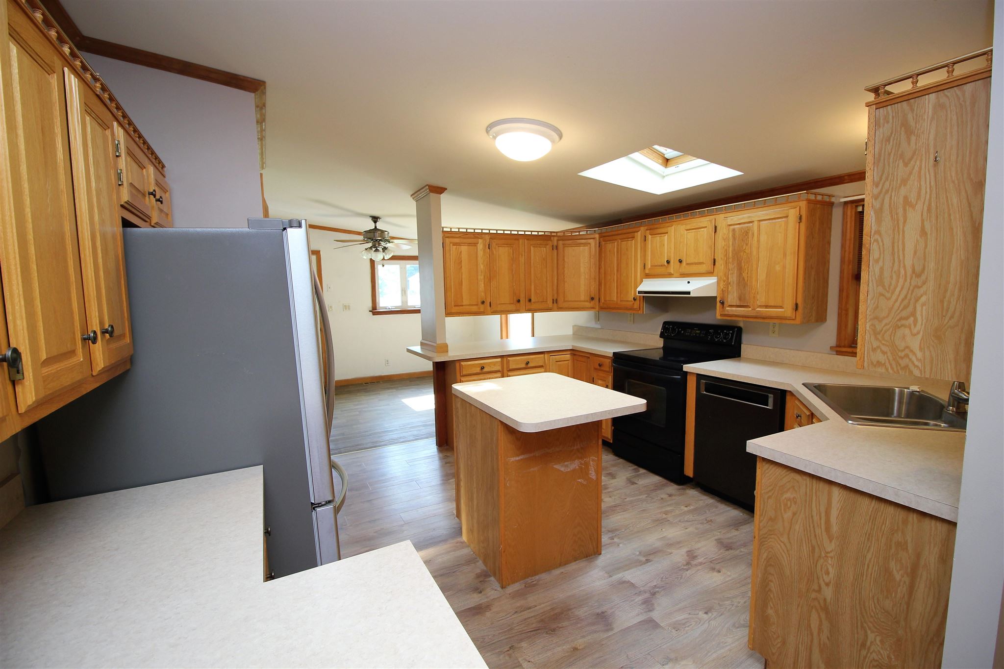 212 Stonehill Road Williston, VT 05495 - Photo 12 of 33 Gallery Image 12