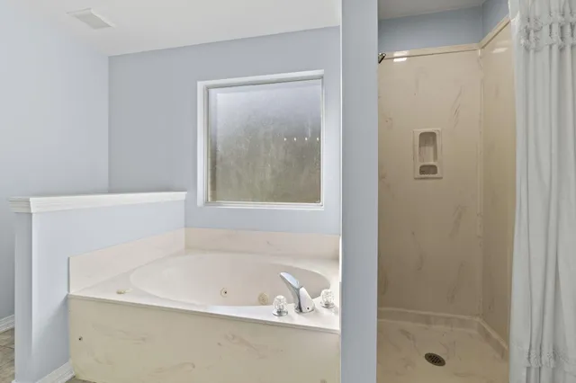 $374,900 | 6814 Avenida De Galvez, Navarre, FL 32566