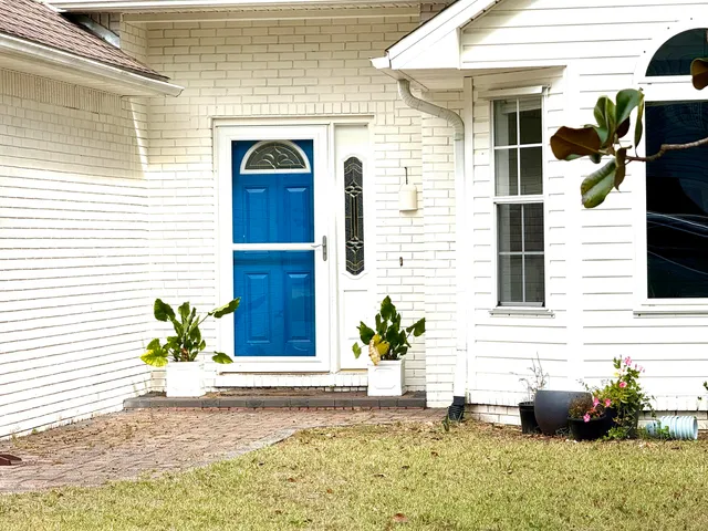 $374,900 | 6814 Avenida De Galvez, Navarre, FL 32566