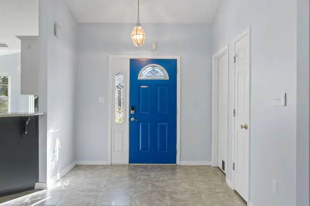 $374,900 | 6814 Avenida De Galvez, Navarre, FL 32566