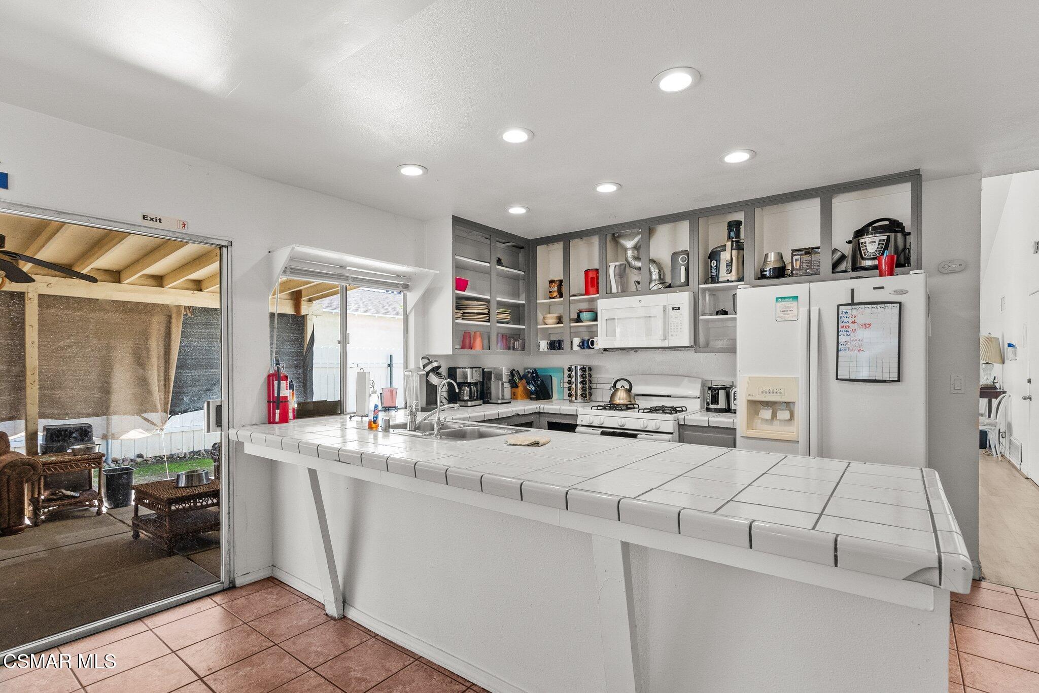 1186 Appleton Road Simi Valley, CA 93065 - Photo 31 of 40 32-web-or-mls-DSC01599