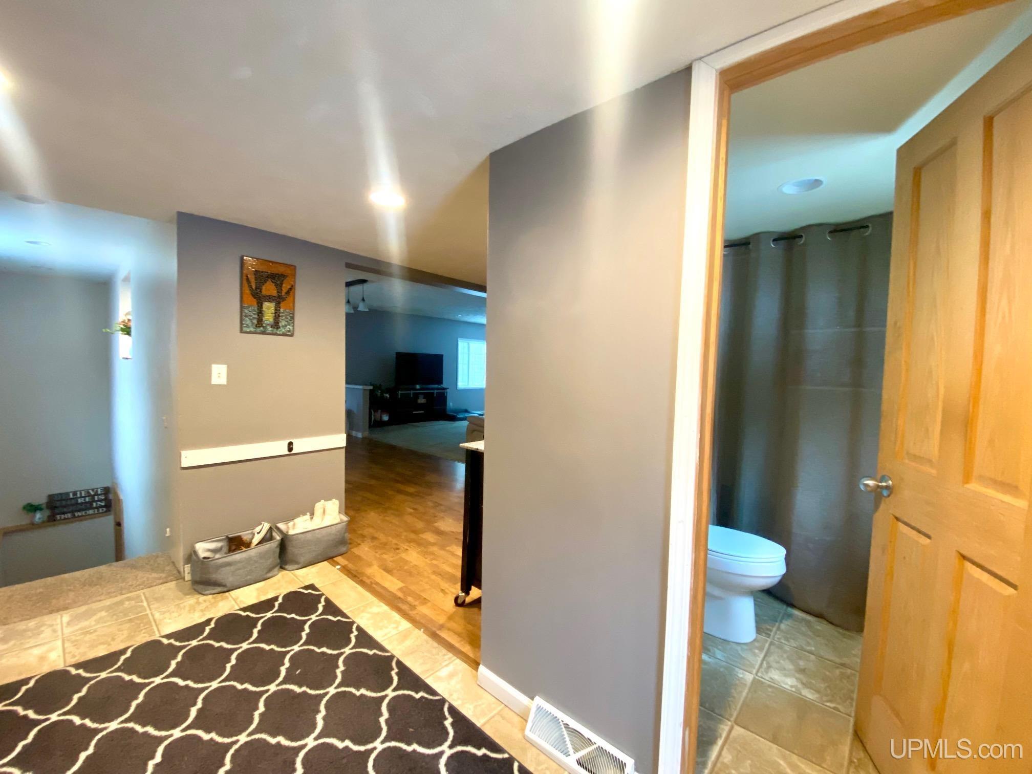 740 Willow Road Marquette, MI 49855 - Photo 7 of 67 Gallery Image 7