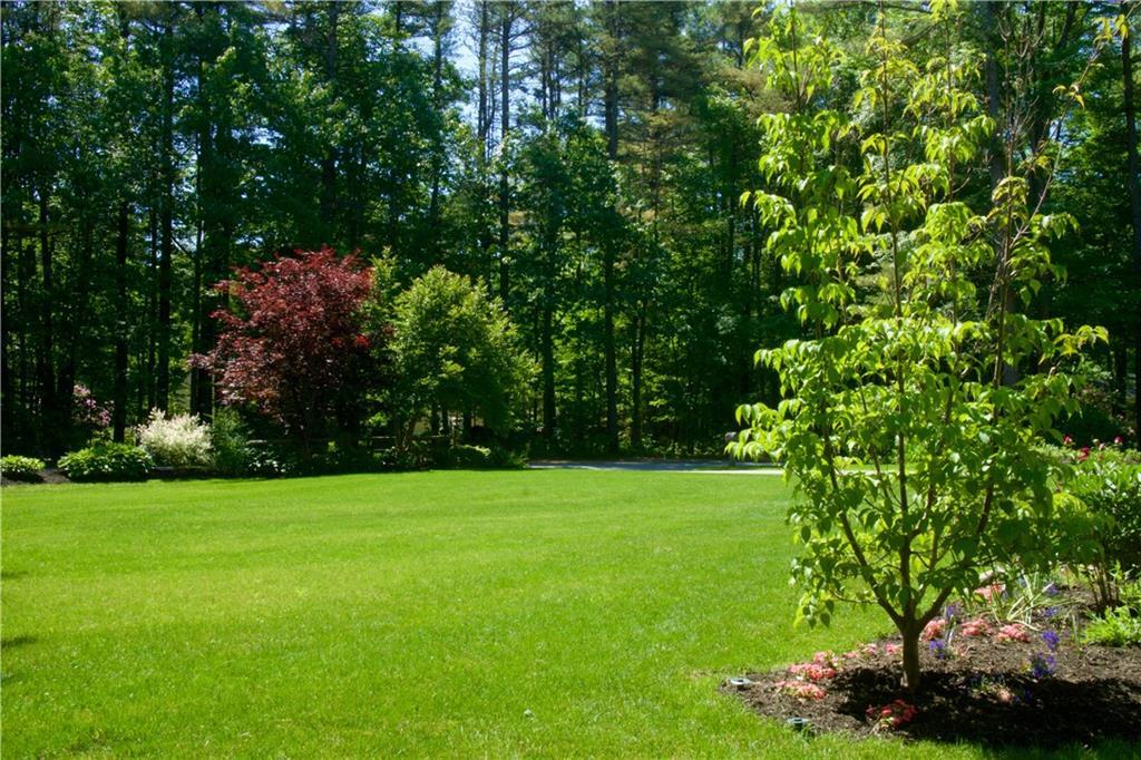 2 Hemlock Road Brunswick, ME 04011 - Photo 4 of 34 Stunning lawn and gardens