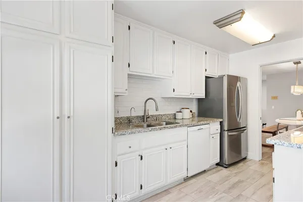 $629,000 | 4041 Via Marisol, Unit 215, Los Angeles, CA 90042