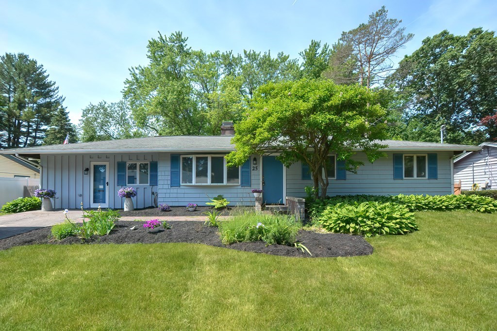 25 Fairbrook Road Framingham, MA 01701 - Photo 1 of 38 Gallery Image 1