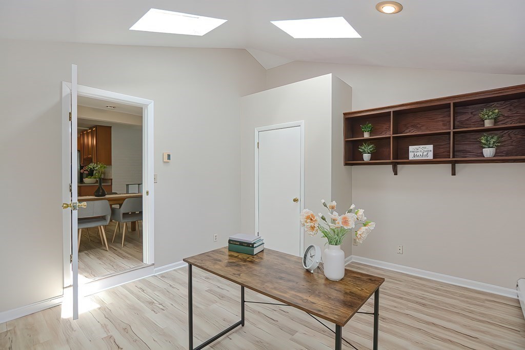 25 Fairbrook Road Framingham, MA 01701 - Photo 10 of 38 Gallery Image 10