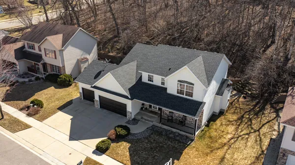 $525,000 | 1008 Southern Woods Place Southwest, Rochester, MN 55902