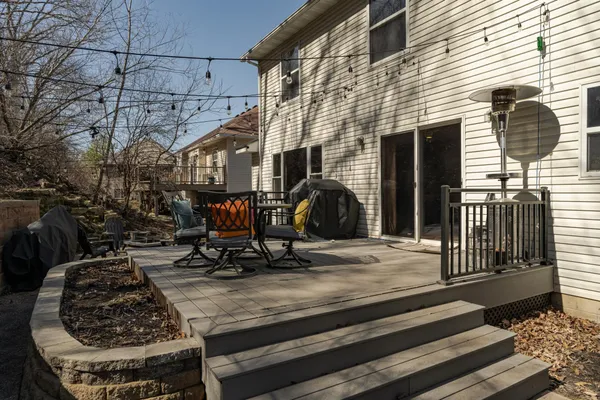 $525,000 | 1008 Southern Woods Place Southwest, Rochester, MN 55902