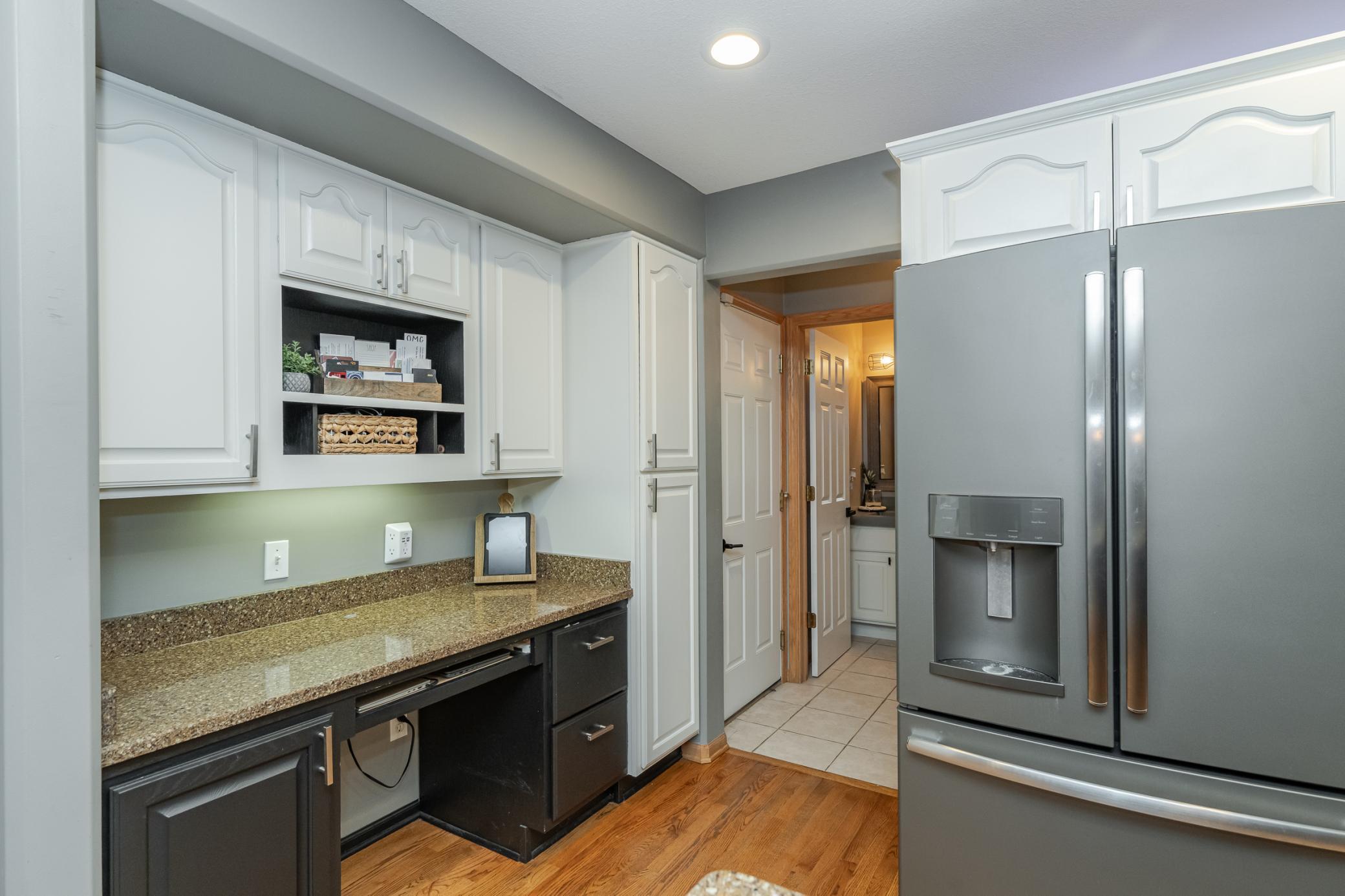 1008 Southern Woods Place Southwest Rochester, MN 55902 - Photo 7 of 37