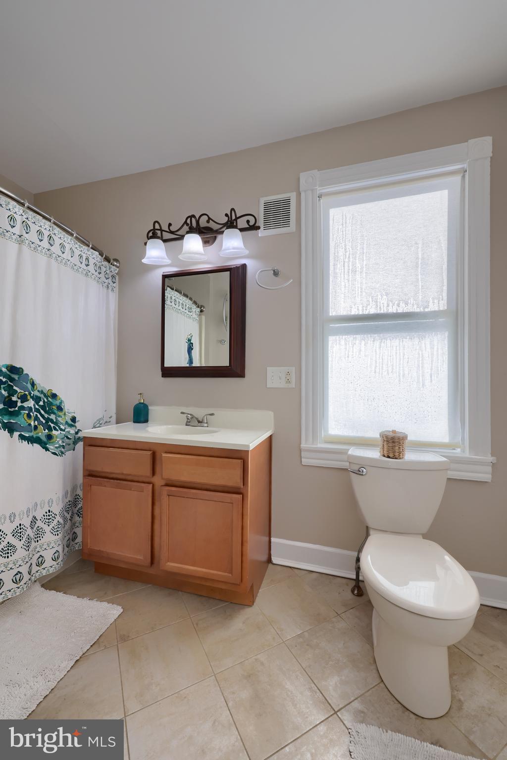 652 Mountain View Road Reading, PA 19607 - Photo 23 of 34