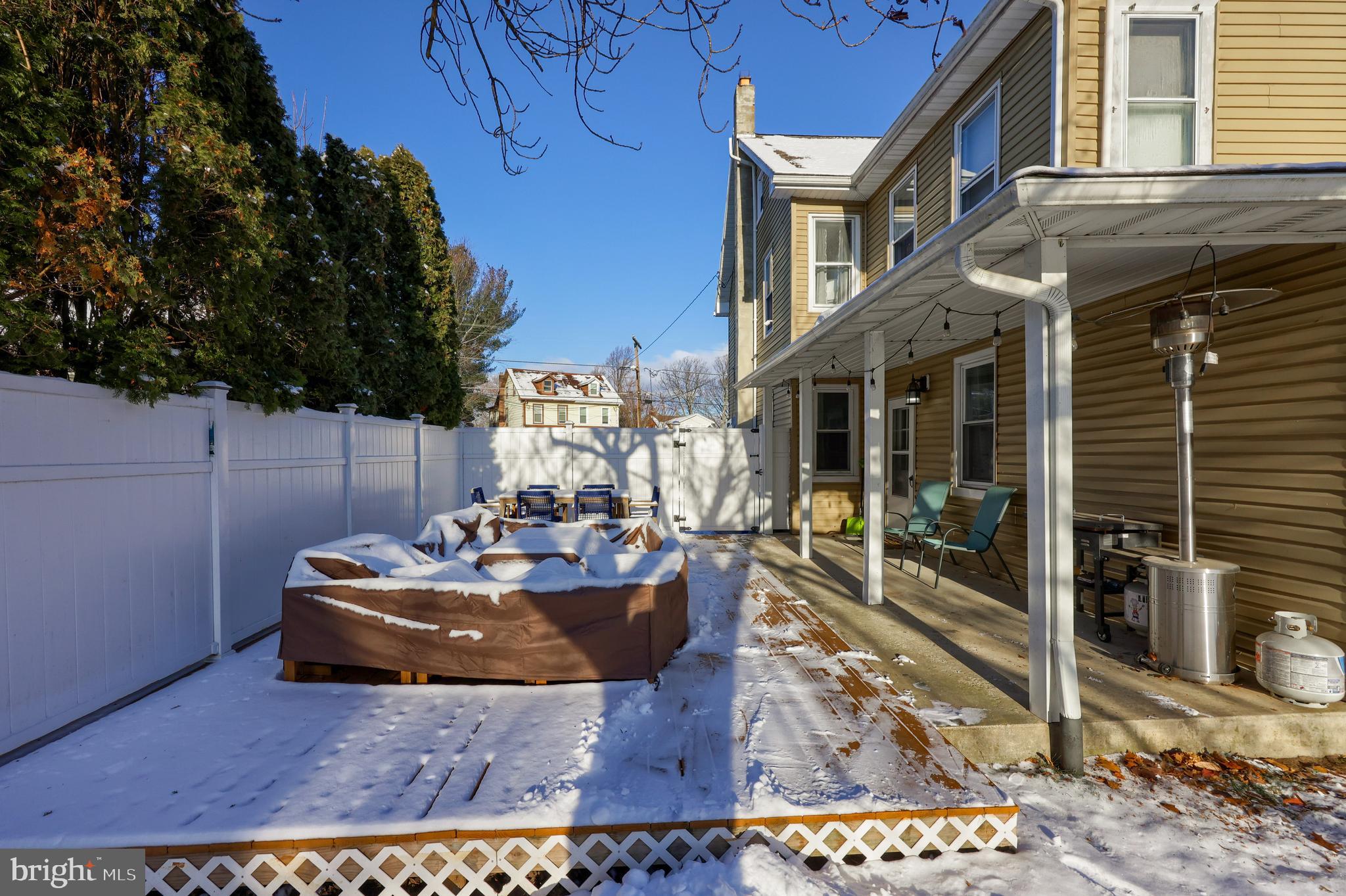 652 Mountain View Road Reading, PA 19607 - Photo 25 of 34