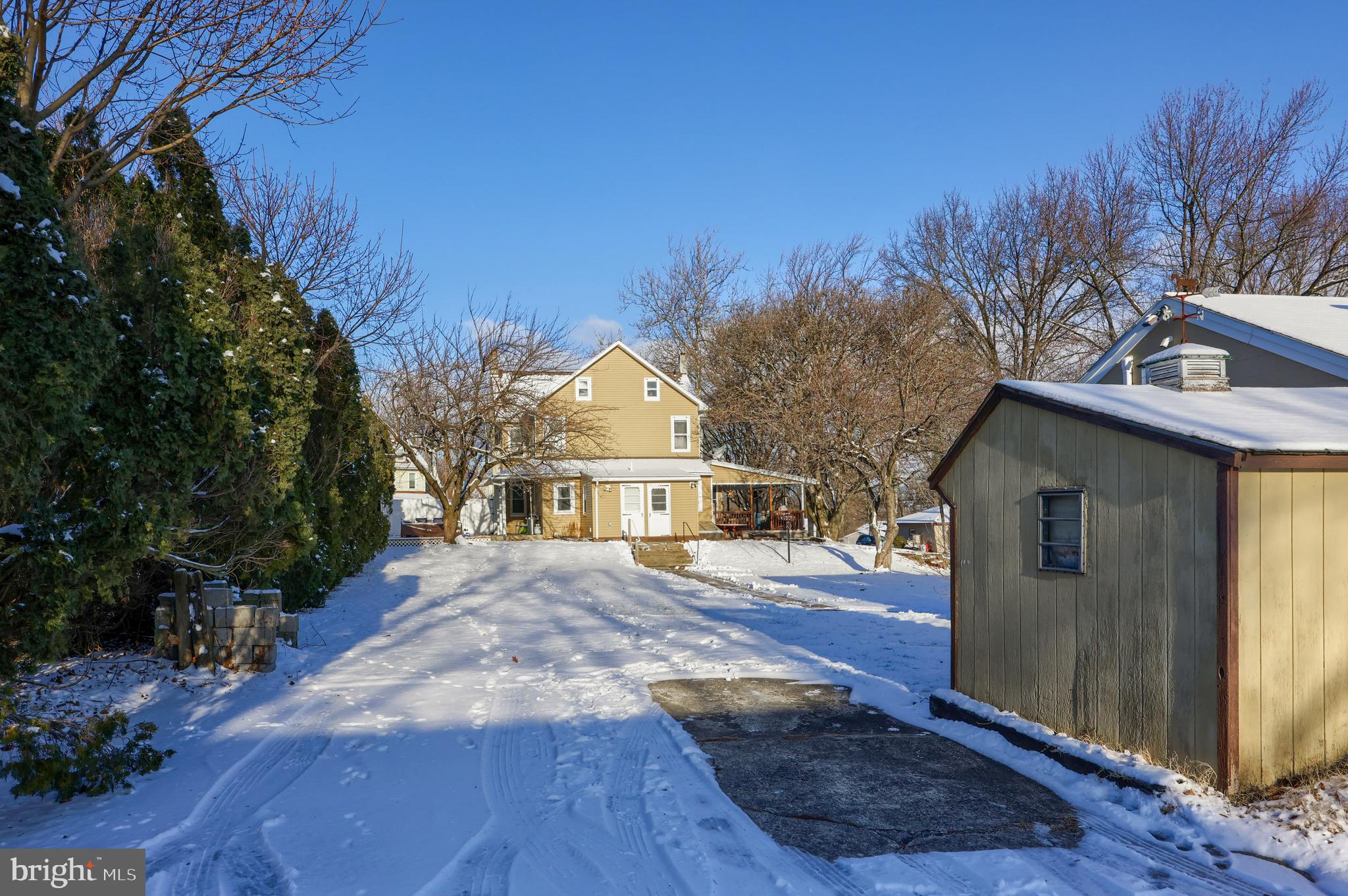 652 Mountain View Road Reading, PA 19607 - Photo 28 of 34