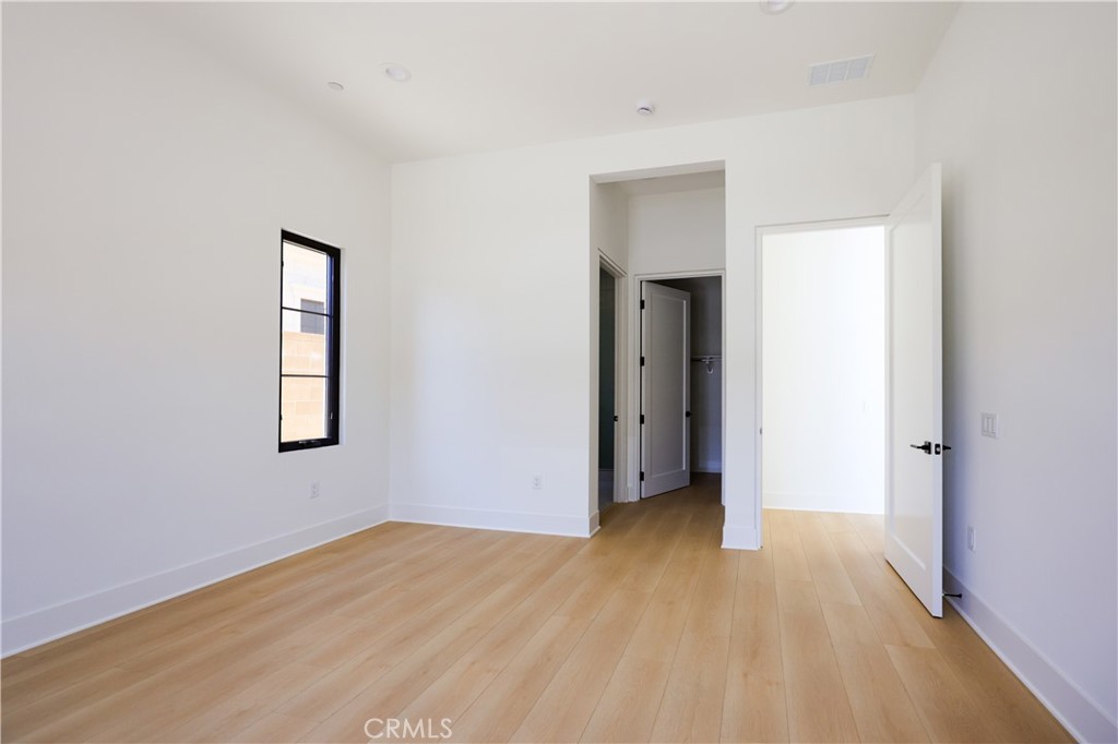 446 Ridgecrest Irvine, CA 92602 - Photo 25 of 37