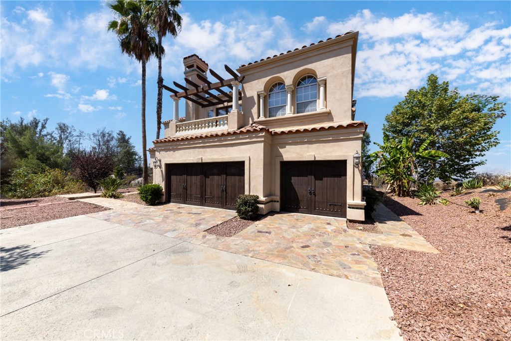 7007 Golden Vale Drive Riverside, CA 92506 - Photo 15 of 72