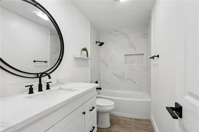 $369,000 | Undisclosed Address, Metairie, LA 70005