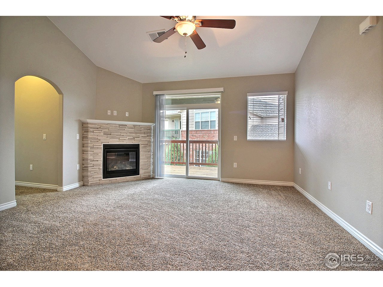 4672 West 20th Road, Unit 724 Greeley, CO 80634 - Photo 8 of 36 Living Room