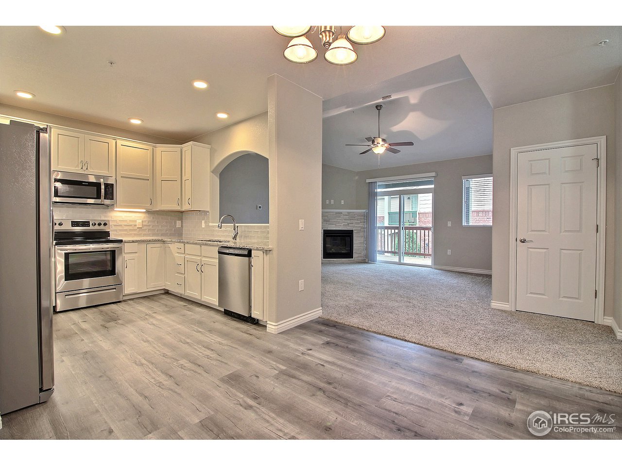 4672 West 20th Road, Unit 724 Greeley, CO 80634 - Photo 10 of 36 Eat-In Kitchen