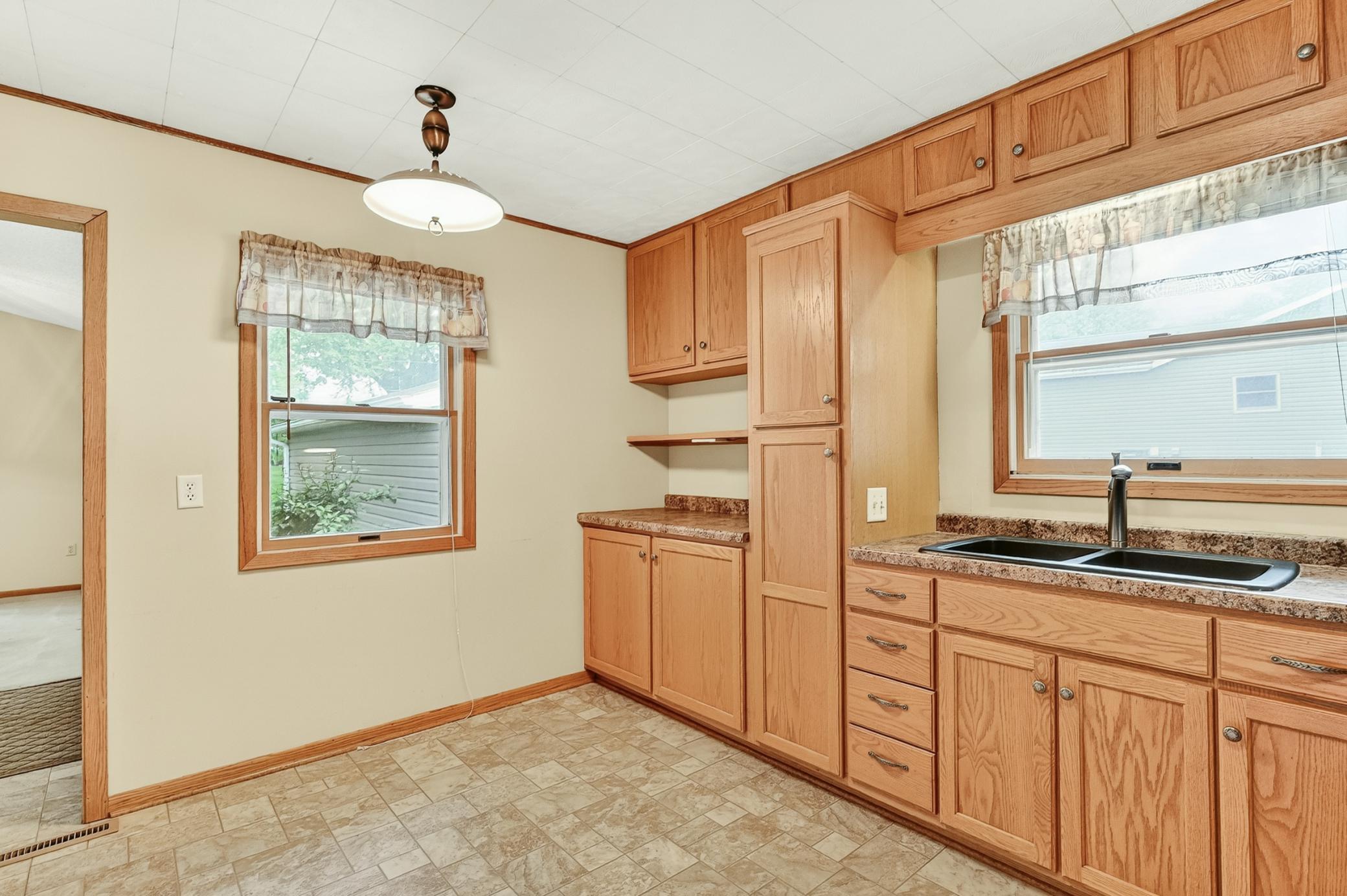 402 Strathmore Lane Southeast Rochester, MN 55904 - Photo 20 of 31