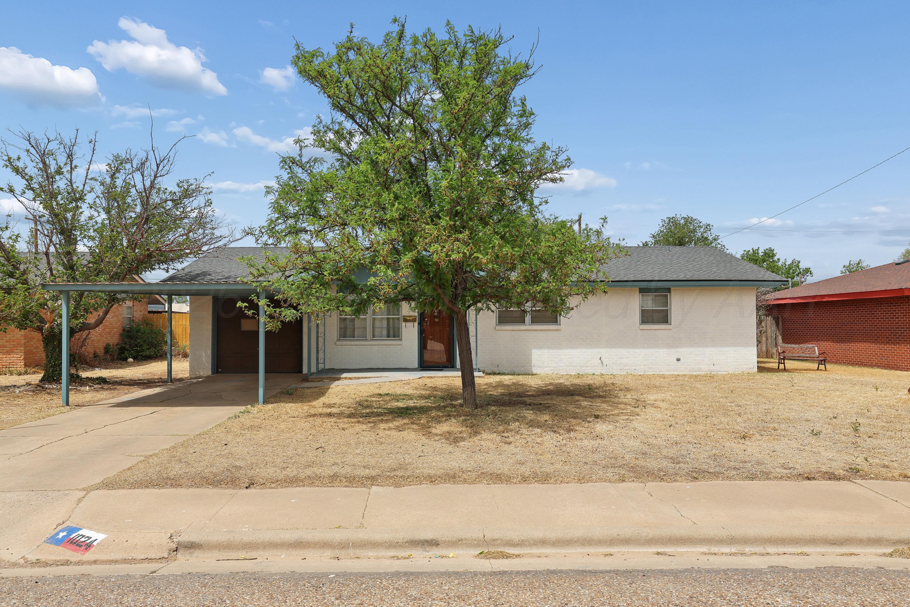 1024 Northwest 9th Street Tulia, TX 79088 - Photo 1 of 41 1-Front