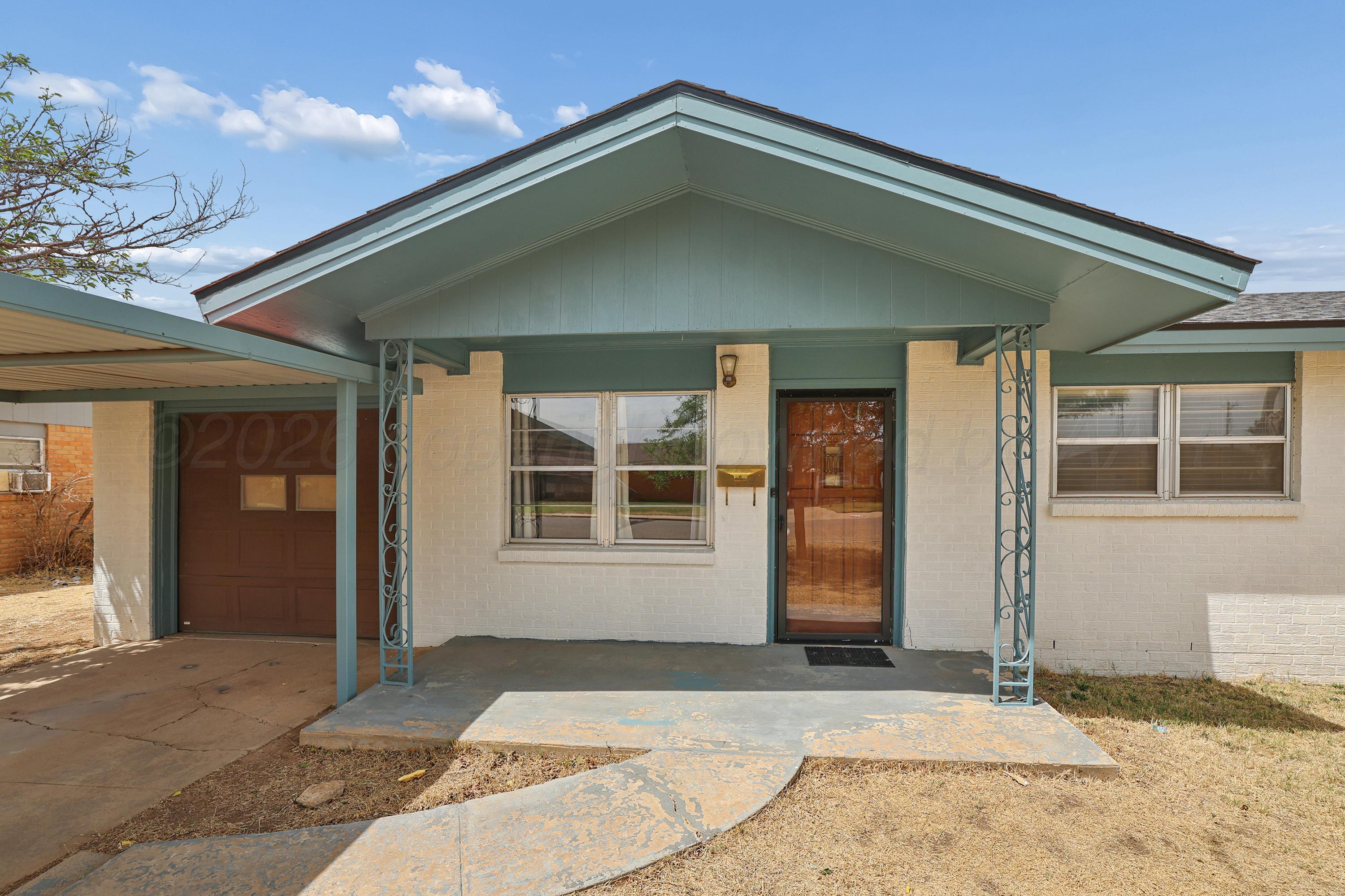 1024 Northwest 9th Street Tulia, TX 79088 - Photo 4 of 41 4-Front Porch