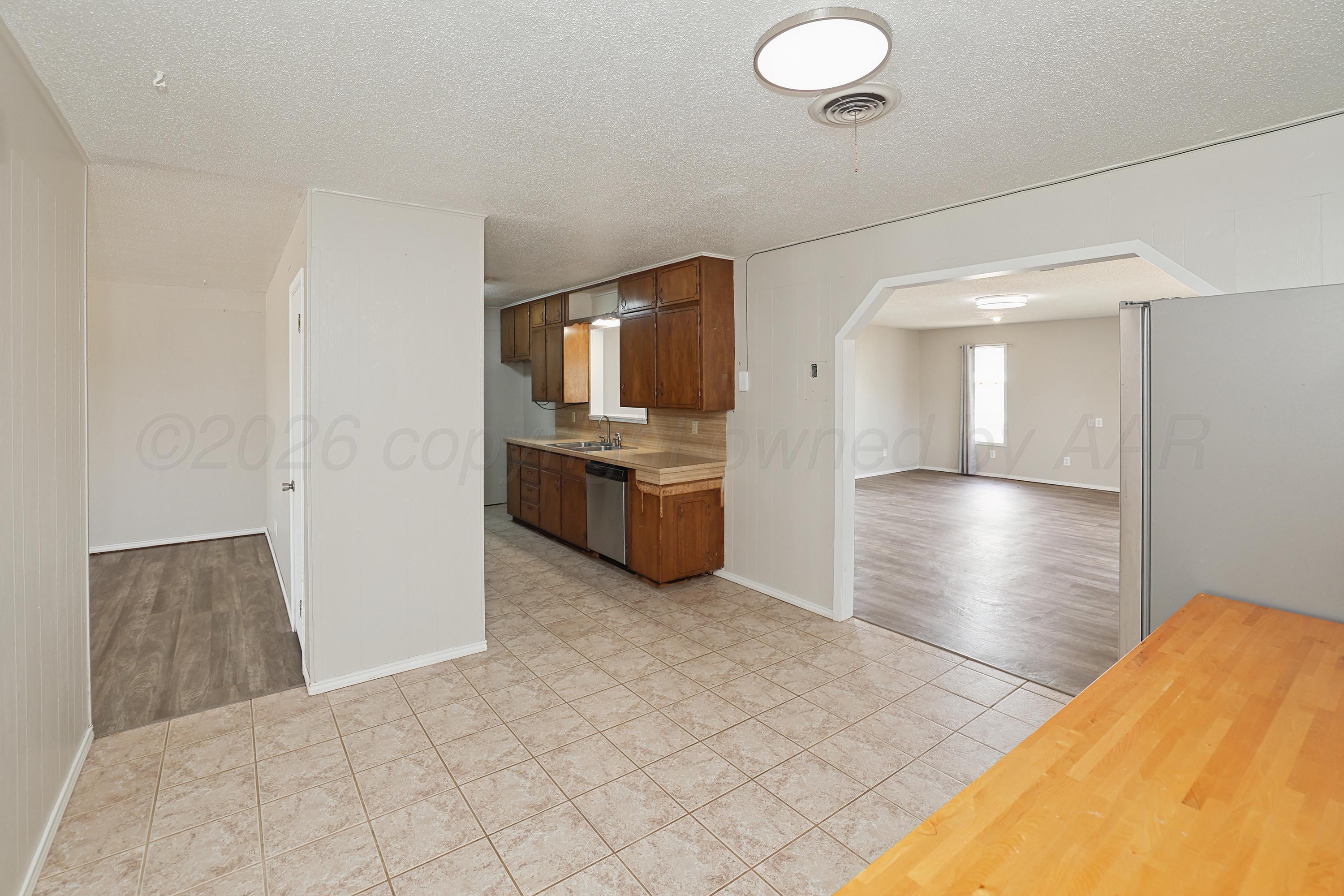 1024 Northwest 9th Street Tulia, TX 79088 - Photo 9 of 41 9-Dining & Kitchen