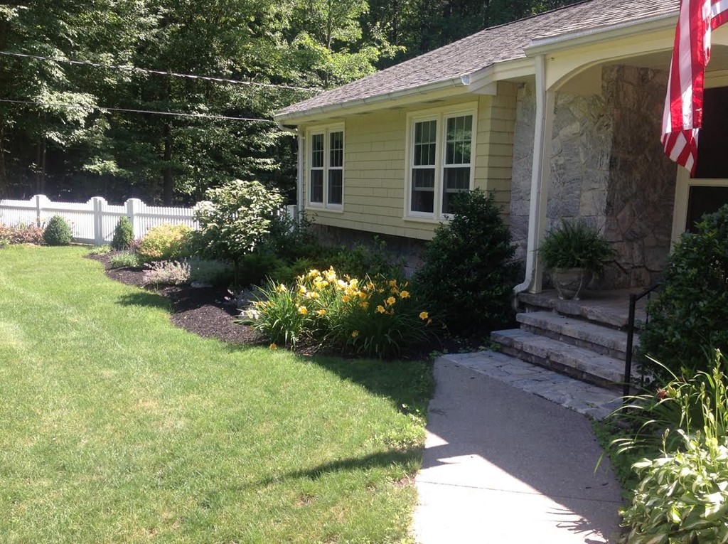 83 Pine Road Ashby, MA 01431 - Photo 5 of 30