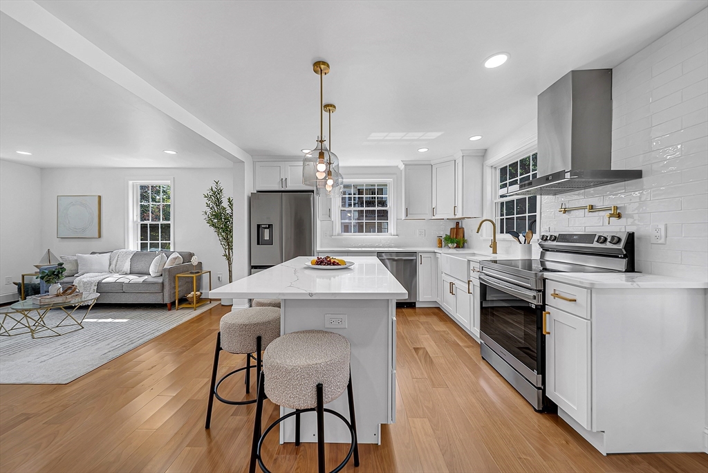 87 School Street Hanover, MA 02339 - Photo 9 of 33